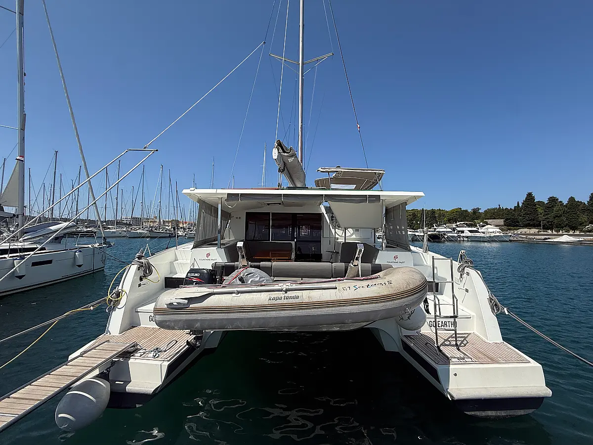 Lucia 40