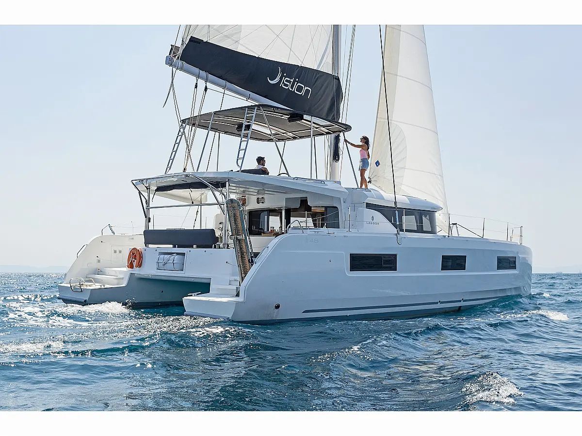 Lagoon 46 A/C & GEN & WM