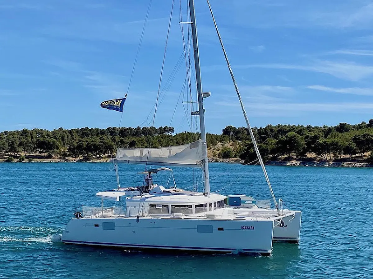 Lagoon 450 F