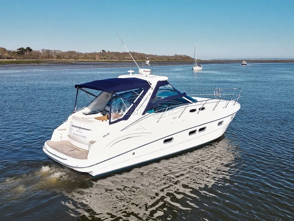 Sealine S38